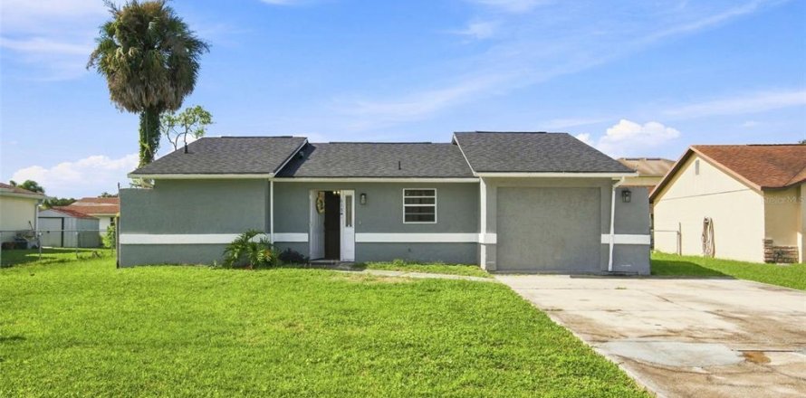 Villa ou maison à Poinciana, Floride 3 chambres, 91.79 m2 № 2291833
