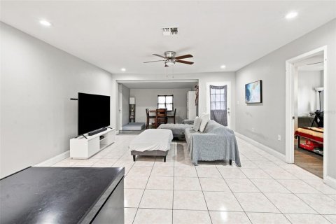Villa ou maison à vendre à Poinciana, Floride: 3 chambres, 91.79 m2 № 2291833 - photo 4