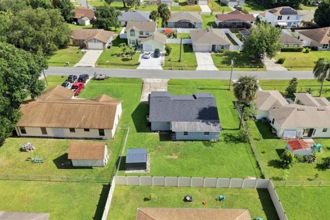 Villa ou maison à vendre à Poinciana, Floride: 3 chambres, 91.79 m2 № 2291833 - photo 25