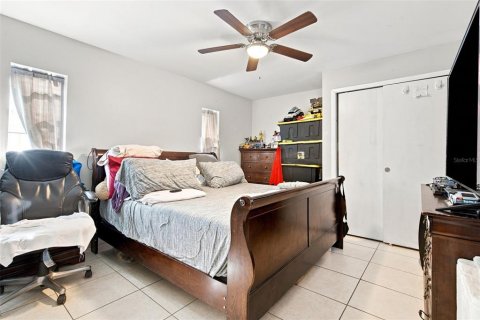 Villa ou maison à vendre à Poinciana, Floride: 3 chambres, 91.79 m2 № 2291833 - photo 11