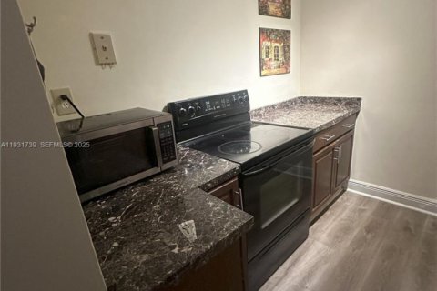 Copropriété à louer à Sunny Isles Beach, Floride: 1 chambre, 67.35 m2 № 1990536 - photo 5