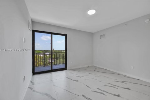 Appartement à louer à North Miami, Floride: 2 chambres, 83.7 m2 № 2185555 - photo 3