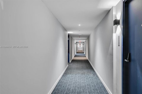 Appartement à louer à North Miami, Floride: 2 chambres, 83.7 m2 № 2185555 - photo 19