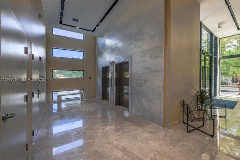 Appartement à louer à North Miami, Floride: 2 chambres, 83.7 m2 № 2185555 - photo 25