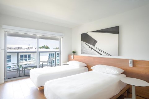 Condo in Bal Harbour, Florida, 1 bedroom  № 1761796 - photo 9