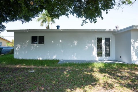 Villa ou maison à vendre à Lauderhill, Floride: 3 chambres, 133.69 m2 № 1988337 - photo 6
