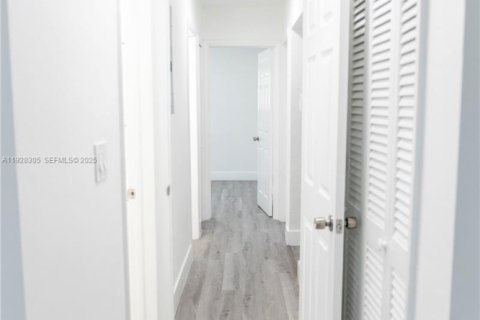 Villa ou maison à vendre à Lauderhill, Floride: 3 chambres, 133.69 m2 № 1988337 - photo 16