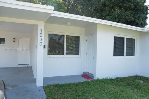 Villa ou maison à vendre à Lauderhill, Floride: 3 chambres, 133.69 m2 № 1988337 - photo 2