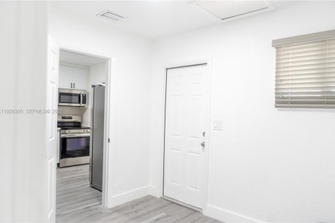 Villa ou maison à vendre à Lauderhill, Floride: 3 chambres, 133.69 m2 № 1988337 - photo 23