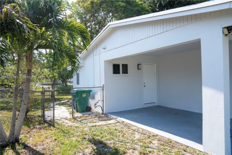 Villa ou maison à vendre à Lauderhill, Floride: 3 chambres, 133.69 m2 № 1988337 - photo 5