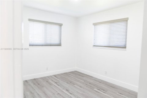 Villa ou maison à vendre à Lauderhill, Floride: 3 chambres, 133.69 m2 № 1988337 - photo 29