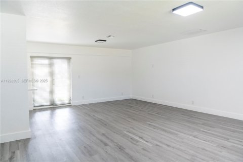 Villa ou maison à vendre à Lauderhill, Floride: 3 chambres, 133.69 m2 № 1988337 - photo 26