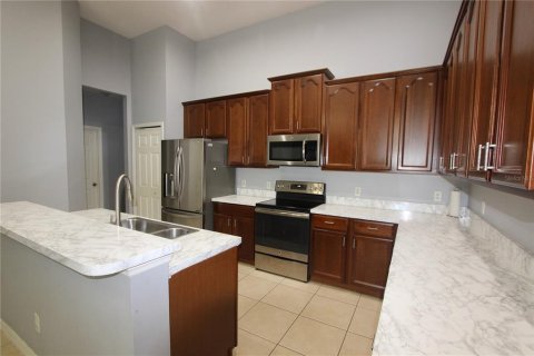 Casa en venta en Apopka, Florida, 4 dormitorios, 240.52 m2 № 1905674 - foto 8