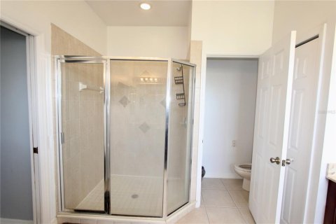 Casa en venta en Apopka, Florida, 4 dormitorios, 240.52 m2 № 1905674 - foto 27
