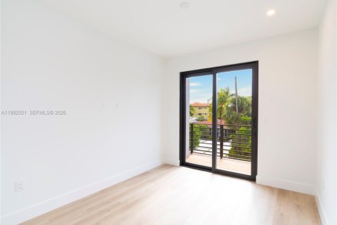 Купить таунхаус в Форт-Лодердейл, Флорида 3 спальни, 144м2, № 2065765 - фото 15