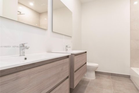 Купить таунхаус в Форт-Лодердейл, Флорида 3 спальни, 144м2, № 2065765 - фото 17