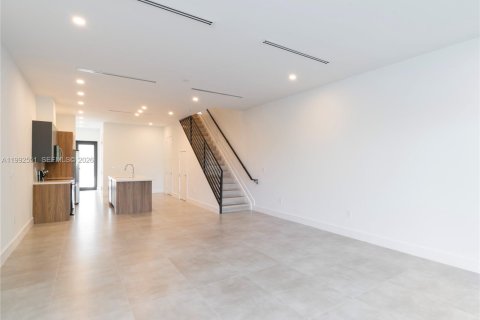 Купить таунхаус в Форт-Лодердейл, Флорида 3 спальни, 144м2, № 2065765 - фото 13