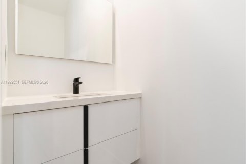 Купить таунхаус в Форт-Лодердейл, Флорида 3 спальни, 144м2, № 2065765 - фото 14