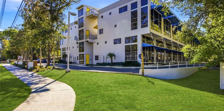 Condo in Gainesville, Florida, 3 bedrooms № 2199166