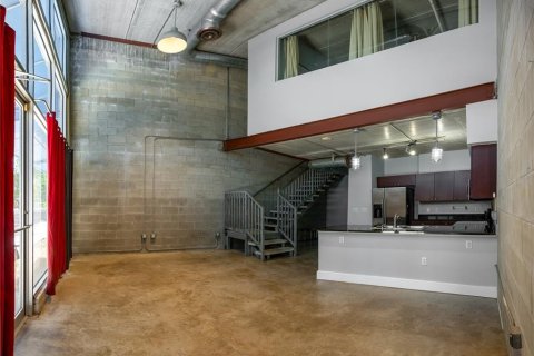 Condo in Gainesville, Florida, 3 bedrooms № 2199166 - photo 6