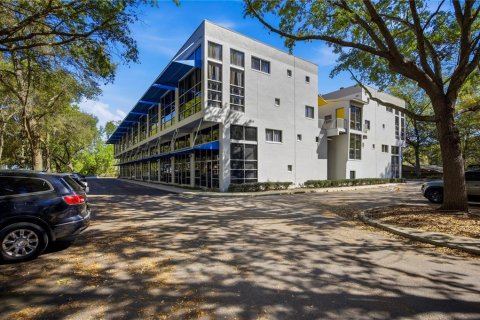 Condo in Gainesville, Florida, 3 bedrooms № 2199166 - photo 5