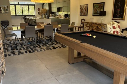 Купить таунхаус в Майами, Флорида 3 спальни, 324.51м2, № 1987084 - фото 18