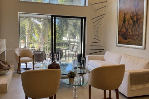 Купить таунхаус в Майами, Флорида 3 спальни, 324.51м2, № 1987084 - фото 23