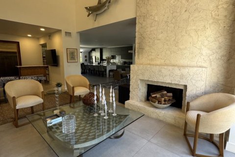 Купить таунхаус в Майами, Флорида 3 спальни, 324.51м2, № 1987084 - фото 21