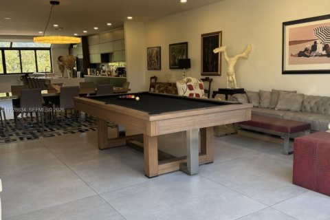 Купить таунхаус в Майами, Флорида 3 спальни, 324.51м2, № 1987084 - фото 20