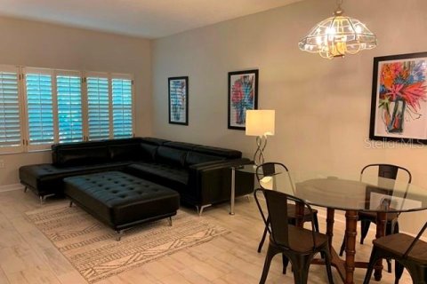 House in Bradenton, Florida 2 bedrooms, 103.96 sq.m. № 2199793 - photo 3
