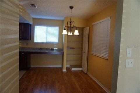 Villa ou maison à louer à Ocala, Floride: 2 chambres, 83.61 m2 № 1917434 - photo 6