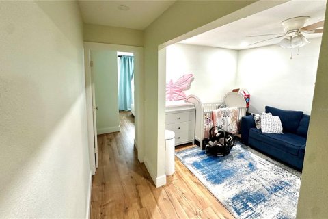 Adosado en venta en Brandon, Florida, 2 dormitorios, 148.18 m2 № 1900203 - foto 20