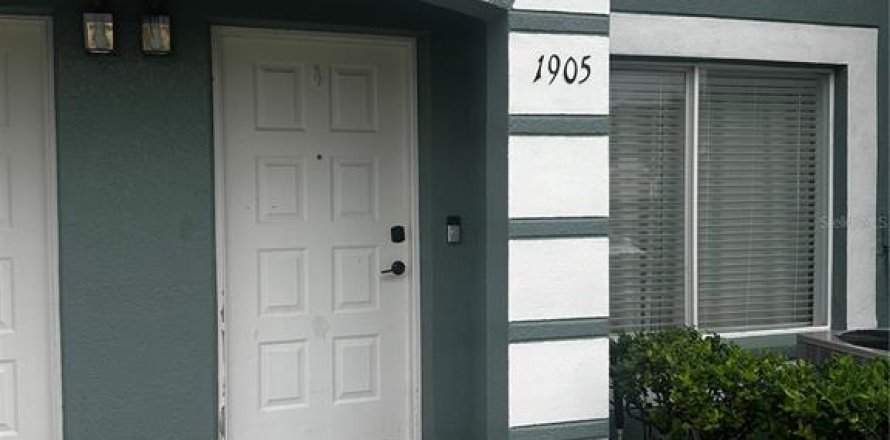 Adosado en Brandon, Florida 2 dormitorios, 148.18 m2 № 1900203