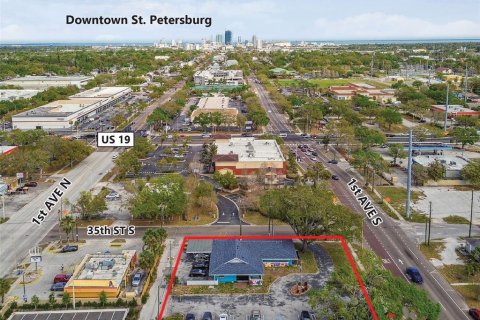 Commercial property in Saint Petersburg, Florida 244.15 sq.m. № 1631905 - photo 3