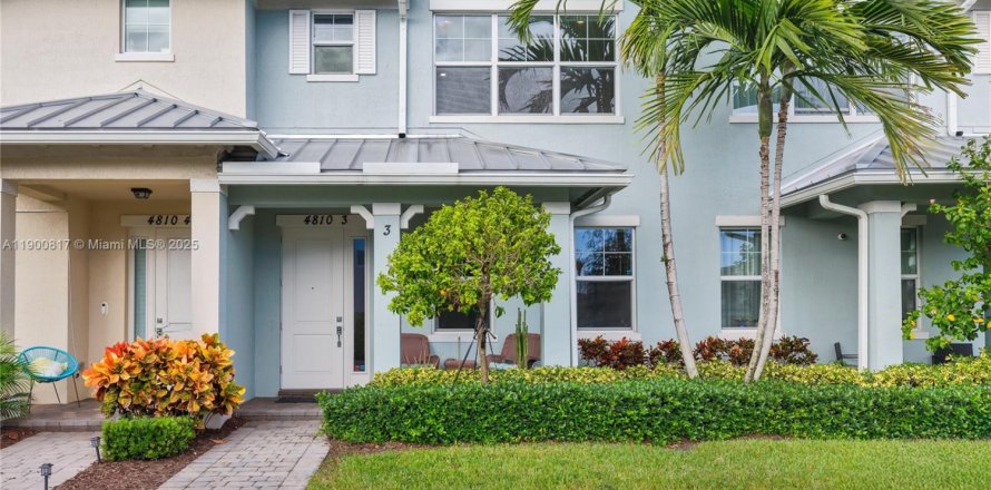 Touwnhouse à Hollywood, Floride 3 chambres, 132.01 m2 № 1964192