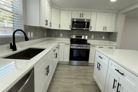 Купить виллу или дом в Гудзон, Флорида 5 комнат, 137.03м2, № 1870404 - фото 23