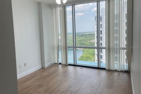 Condominio en venta en Orlando, Florida, 2 dormitorios, 107.49 m2 № 1907298 - foto 4
