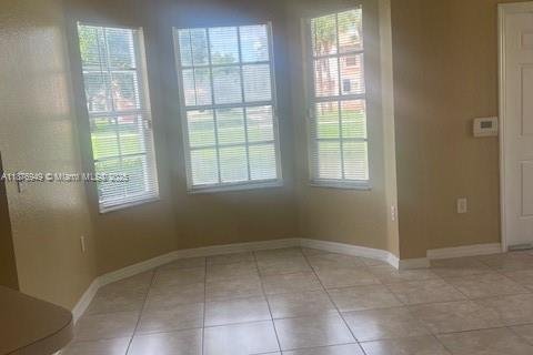 Condominio en alquiler en North Lauderdale, Florida, 3 dormitorios № 1928684 - foto 11