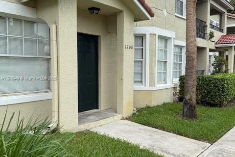 Condominio en alquiler en North Lauderdale, Florida, 3 dormitorios № 1928684 - foto 3