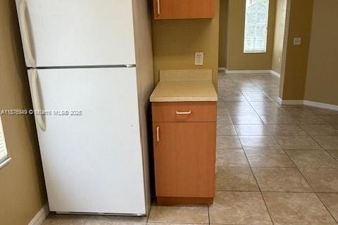 Condominio en alquiler en North Lauderdale, Florida, 3 dormitorios № 1928684 - foto 5