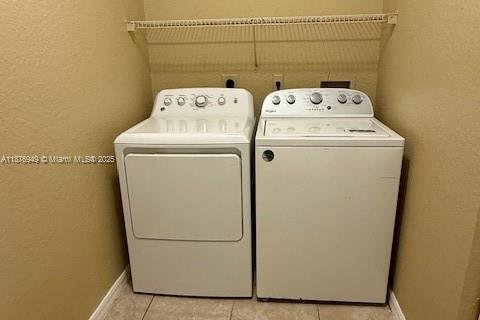 Condominio en alquiler en North Lauderdale, Florida, 3 dormitorios № 1928684 - foto 19