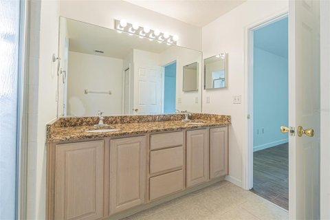 House in San Antonio, Florida 2 bedrooms, 157.93 sq.m. № 1838504 - photo 27