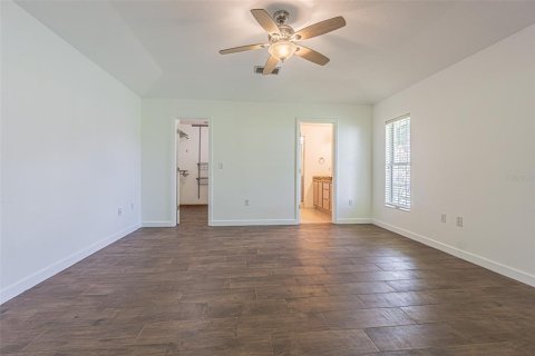 House in San Antonio, Florida 2 bedrooms, 157.93 sq.m. № 1838504 - photo 18