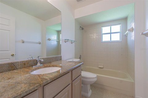 House in San Antonio, Florida 2 bedrooms, 157.93 sq.m. № 1838504 - photo 24