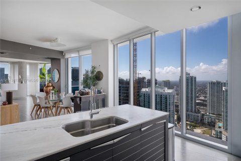 Condo in Miami, Florida, 3 bedrooms  № 2076344 - photo 5
