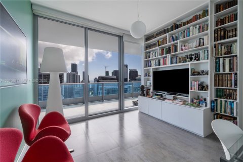 Condo in Miami, Florida, 3 bedrooms  № 2076344 - photo 12