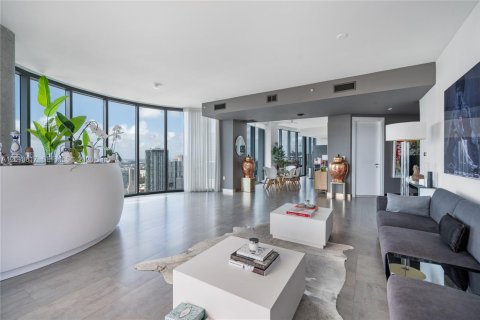 Condo in Miami, Florida, 3 bedrooms  № 2076344 - photo 3