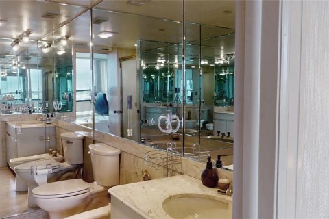 Condominio en venta en Miami, Florida, 2 dormitorios, 152.17 m2 № 1922705 - foto 16