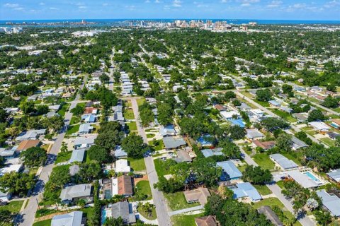 Villa ou maison à vendre à Sarasota, Floride: 3 chambres, 127.37 m2 № 2431758 - photo 30