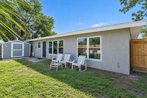Villa ou maison à vendre à Sarasota, Floride: 3 chambres, 127.37 m2 № 2431758 - photo 20